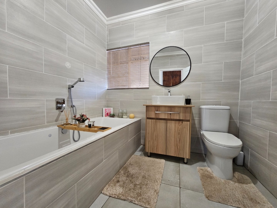 3 Bedroom Property for Sale in Vaalpark Free State